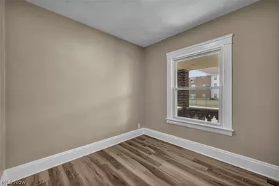 911 Royal Road, Loveland, OH 44110 - Photo 12