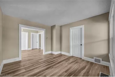 911 Royal Road, Loveland, OH 44110 - Photo 16