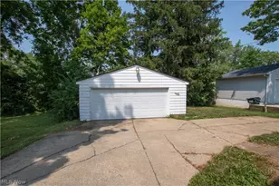 1213 Meadowbrook Blvd, Stow, OH 44224 - Photo 28