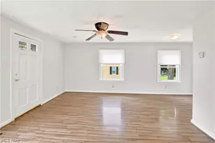 1213 Meadowbrook Blvd, Stow, OH 44224 - Photo 2