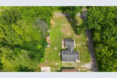 17632 Laurel Avenue, Lake Milton, OH 44429 - Photo 8