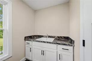 11770 Painesville Warren Rd, Concord Twp, OH 44077 - Photo 30