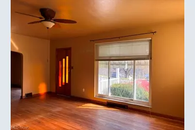 125 Bird Way, Weirton, WV 26062 - Photo 4