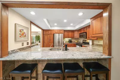 698 Deep Woods Drive, Aurora, OH 44202 - Photo 6