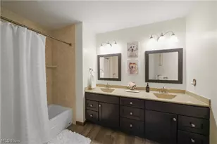 698 Deep Woods Dr, Aurora, OH 44202 - Photo 22