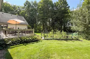 698 Deep Woods Dr, Aurora, OH 44202 - Photo 38