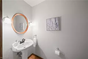 698 Deep Woods Dr, Aurora, OH 44202 - Photo 24