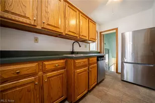 1563 Cordova Ave, Oakwood, OH 44107 - Photo 8