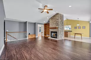 690 Grantwood Ave, Sheffield Lake, OH 44054 - Photo 16
