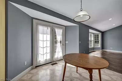 690 Grantwood Avenue, Sheffield Lake, OH 44054 - Photo 10