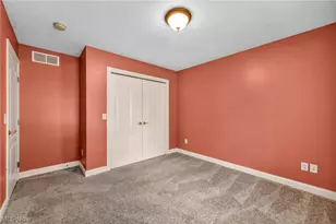 690 Grantwood Ave, Sheffield Lake, OH 44054 - Photo 20