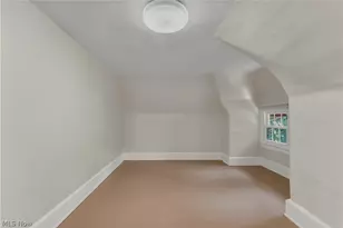 748 Evergreen Dr, Akron, OH 44303 - Photo 32