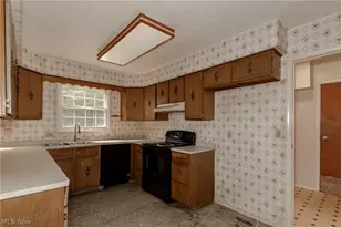 2218 Croydon Rd, Twinsburg, OH 44087 - Photo 6