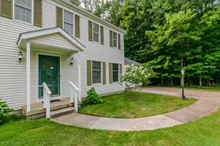 2218 Croydon Rd, Twinsburg, OH 44087 - Photo 2