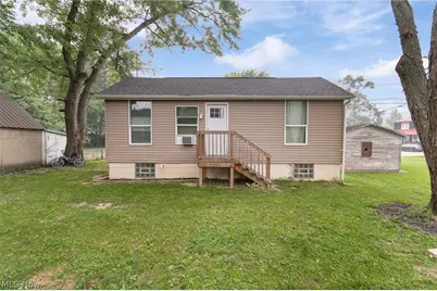 216 W Pennsylvania Avenue, Sebring, OH 44672 - Photo 2