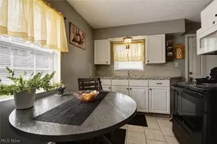 888 Frederick Blvd, Akron, OH 44320 - Photo 6