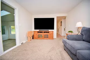 1674 Cloverview Dr, Green, OH 44685 - Photo 18