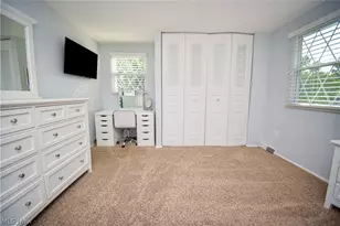 1674 Cloverview Dr, Green, OH 44685 - Photo 30