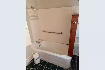 254 N Highland Avenue, Akron, OH 44303 - Photo 14