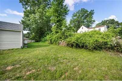 2680 Nesmith Lake Boulevard, Akron, OH 44314 - Photo 30