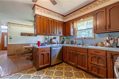 7101 Pinecrest Street NE, Canton, OH 44721 - Photo 16