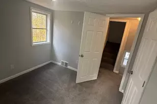 702 Grace Ave, Akron, OH 44320 - Photo 8