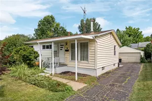 917 35th St NW, Canton, OH 44709 - Photo 1