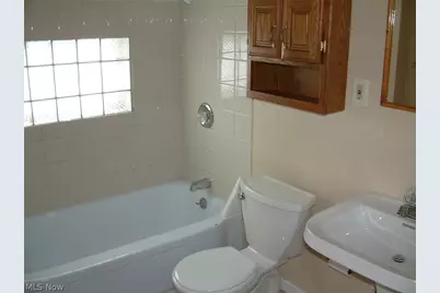 2165 Glenbury Avenue, Oakwood, OH 44107 - Photo 38