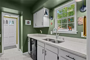 66 Yardley Ln, Akron, OH 44313 - Photo 12