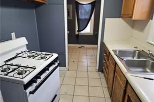 898 Wayside Rd, Loveland, OH 44110 - Photo 1