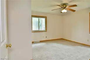 750 Blueberry Hill Dr, Canfield, OH 44406 - Photo 22