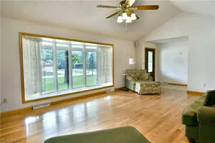 750 Blueberry Hill Dr, Canfield, OH 44406 - Photo 8