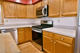 750 Blueberry Hill Dr, Canfield, OH 44406 - Photo 14