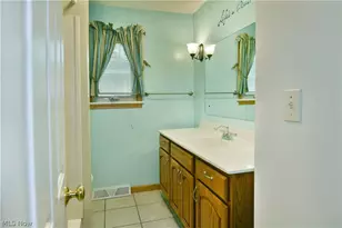 750 Blueberry Hill Dr, Canfield, OH 44406 - Photo 28