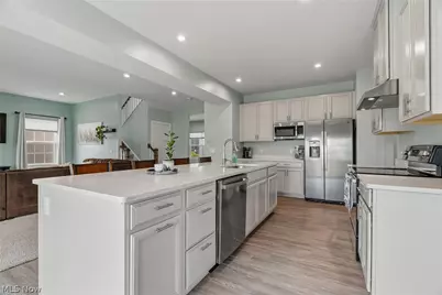 7906 Cobbler Avenue NE, Canton, OH 44721 - Photo 6