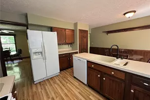 8201 Orchard Rd, Concord Twp, OH 44077 - Photo 10
