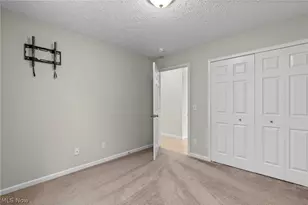 995 Flanders Dr, Wadsworth, OH 44281 - Photo 22