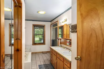 44123 Albrecht Road, Elyria, OH 44035 - Photo 14