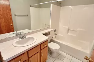 4046 St Andrews Ct, Canfield, OH 44406 - Photo 12