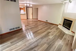 4046 St Andrews Ct, Canfield, OH 44406 - Photo 4