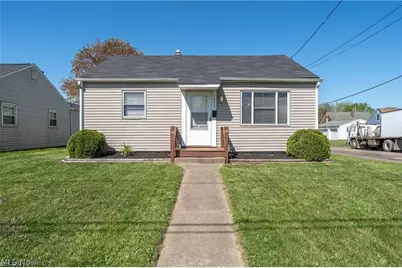 2833 Ellis Avenue NE, Canton, OH 44705 - Photo 1