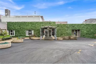 797 E Market Street #203, Akron, OH 44305 - Photo 4