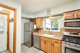 124 Filmore Ave, Cuyahoga Falls, OH 44221 - Photo 6