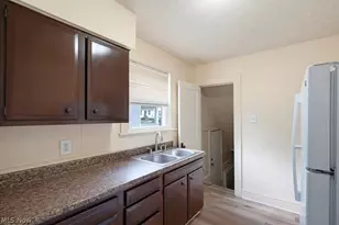 1178 Tampa Ave, Akron, OH 44314 - Photo 10