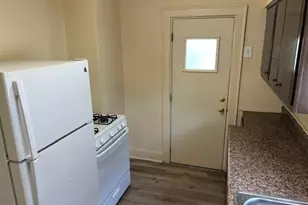 1178 Tampa Ave, Akron, OH 44314 - Photo 4