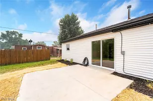 2402 NE Morris Ave, Canton, OH 44705 - Photo 34