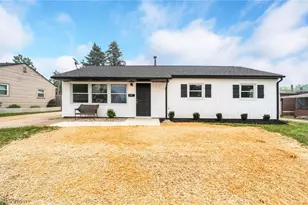 2402 NE Morris Ave, Canton, OH 44705 - Photo 1