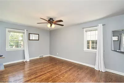 3701 Glencairn Road, Huber Heights, OH 44122 - Photo 10