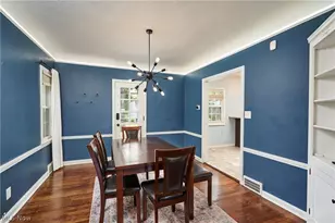 3701 Glencairn Rd, Huber Heights, OH 44122 - Photo 4