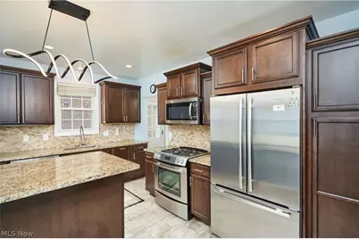 3701 Glencairn Road, Huber Heights, OH 44122 - Photo 6